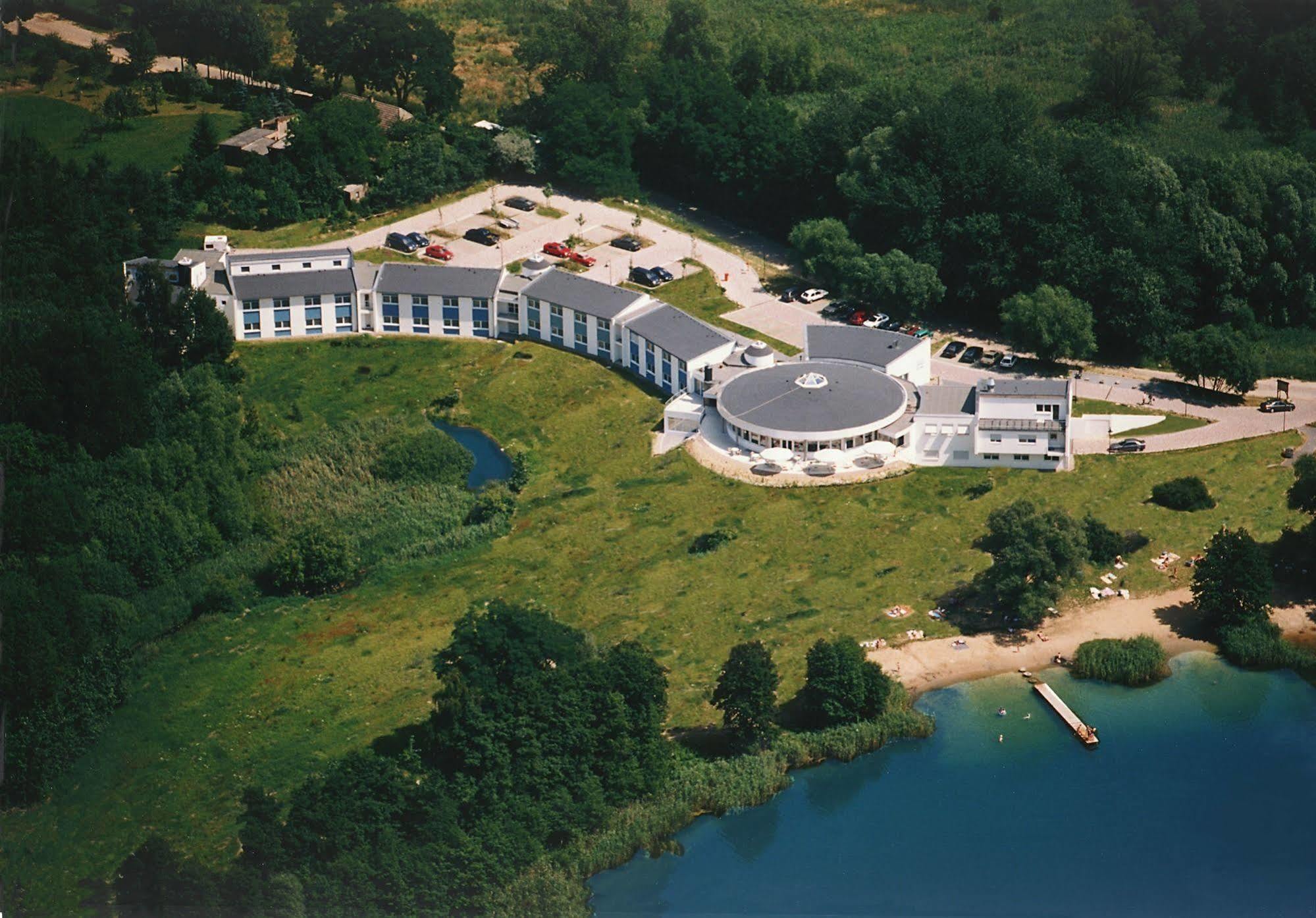 Seehotel Luisenhof Falkenhagen  Екстер'єр фото
